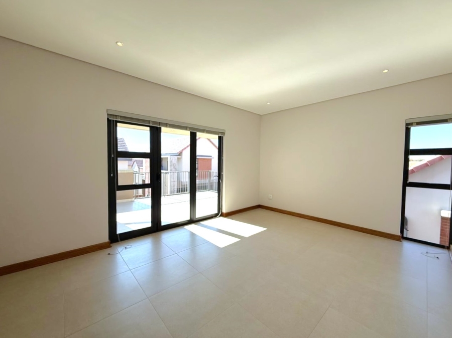 To Let 3 Bedroom Property for Rent in Wild Olive Estate Free State